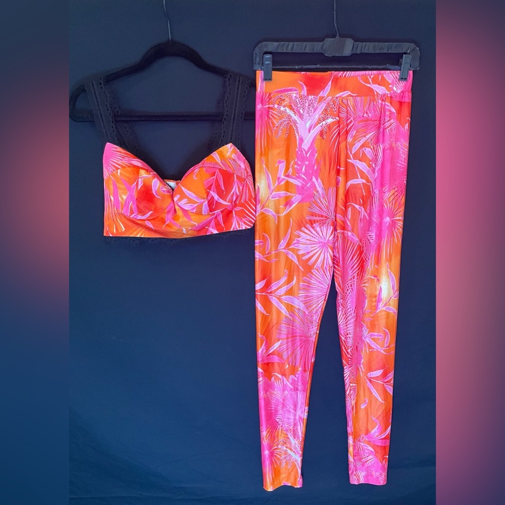 Palm print 2 set. Size L. Sexy Hawaiian Bra top and legging.NEW!!
